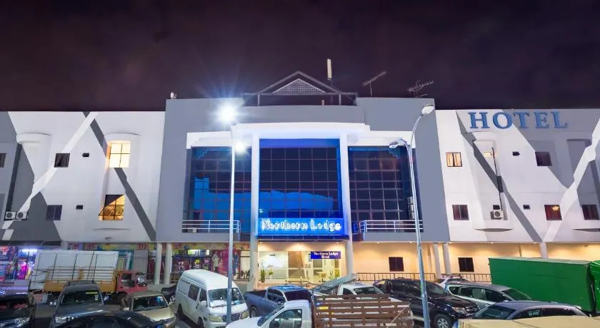 Northern Lodge Hotel - Image 1