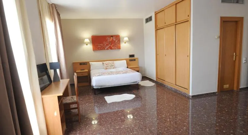 HOTEL MARIA ROSA - Image 1