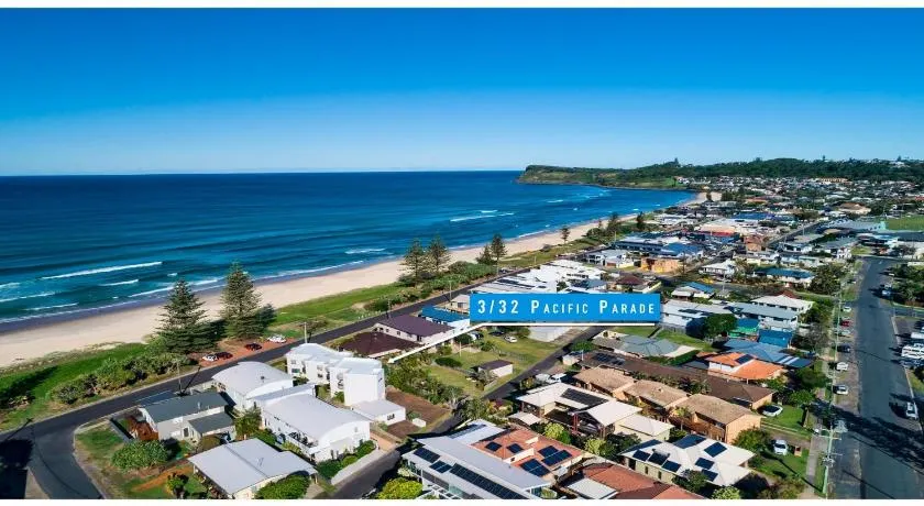 OZEANWELLEN - Lennox Head, NSW - Image 1