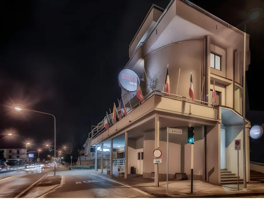 Hotel Delta - Image 1