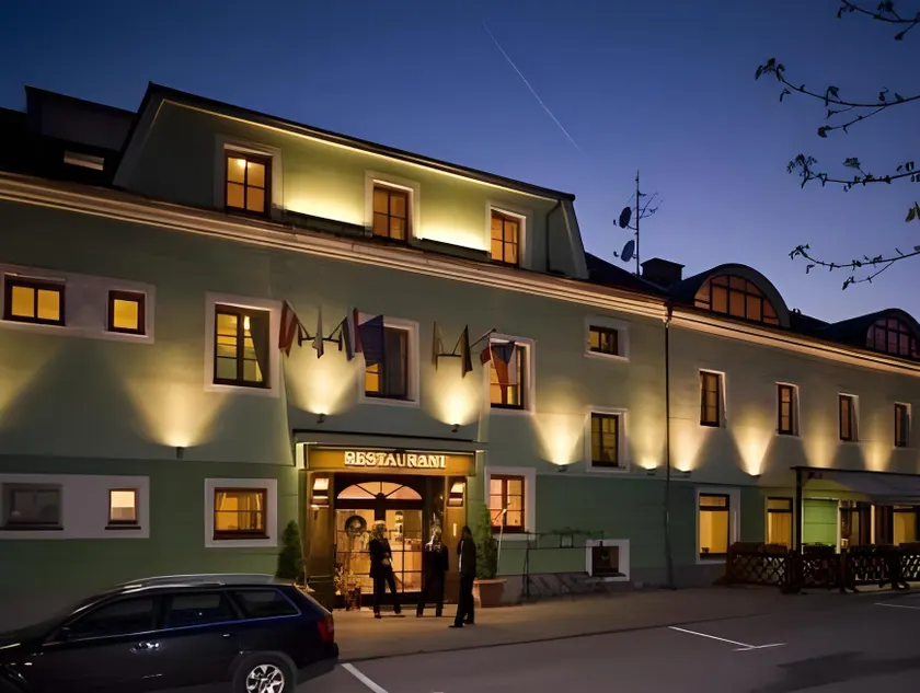 Hotel Vltava - Image 1