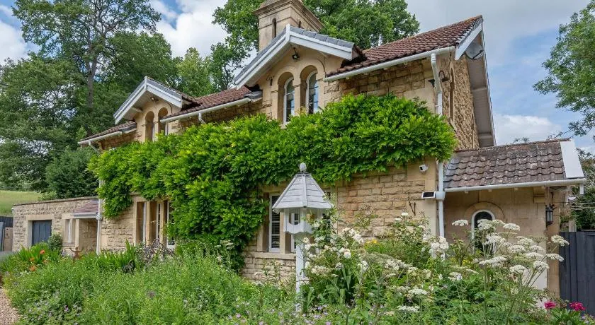 Lower Shockerwick Lodge  - Image 1