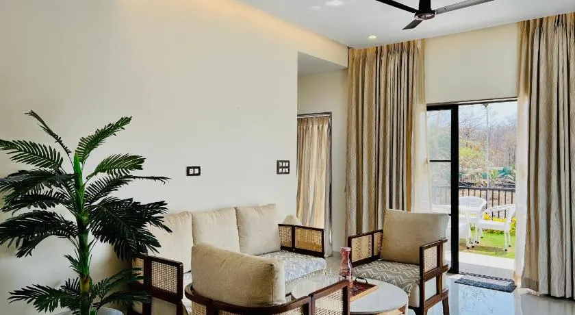 Riverfront 4BHK Pvt Pool terrace in Karjat - Image 1
