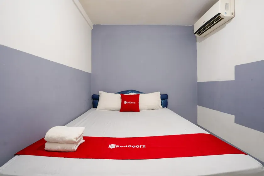 RedDoorz Plus at Sisingamangaraja Prawirotaman Yogyakarta - Image 1