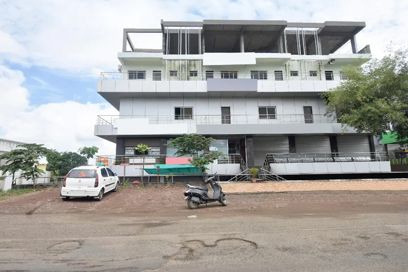 OYO 61129 Hotel Atithi Executive - Image 1