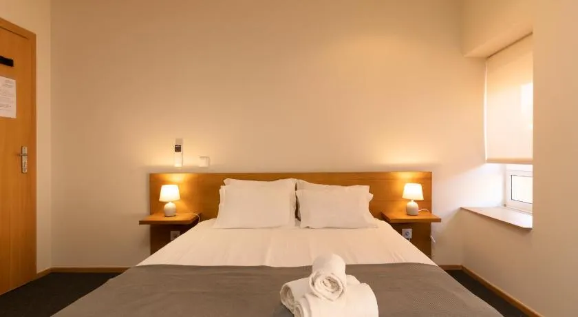 Peach Hostel & Suites - Image 1