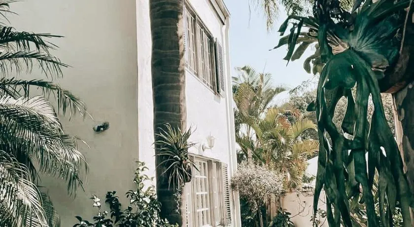Battiss Guest House - Image 1
