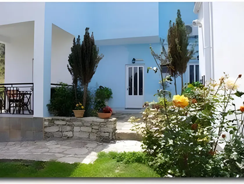 Korfes Apartments - Image 1
