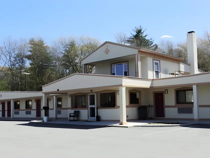 Skyview Motor Inn - Image 1