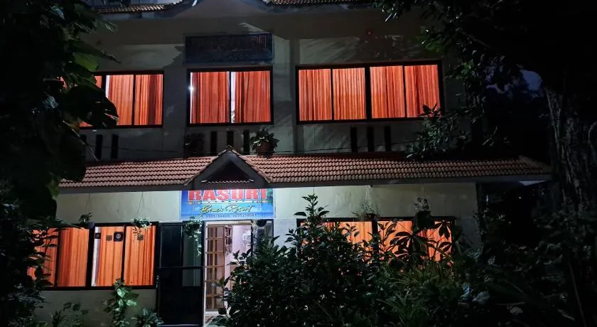 Basuri Beach Resort - Image 1