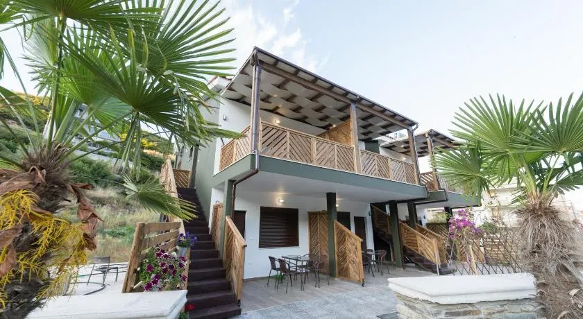 MAD'S Villas - Image 1