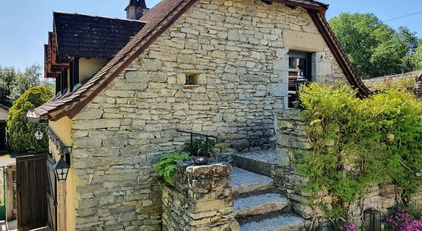 Gîtes sur Le Causse de St CHELS, charme sport et détente - Image 1