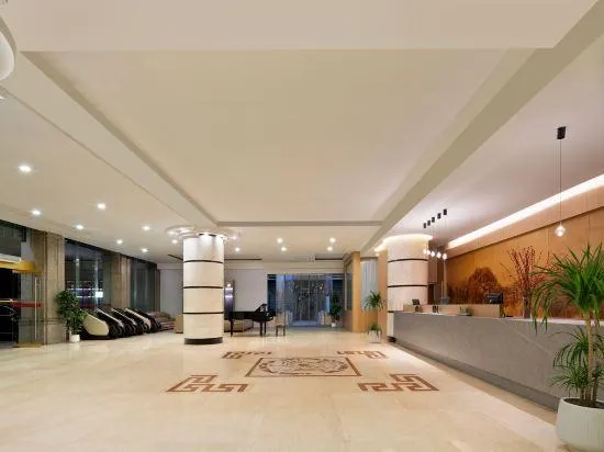 Phoenix Jinling Embroidery International Hotel - Image 1