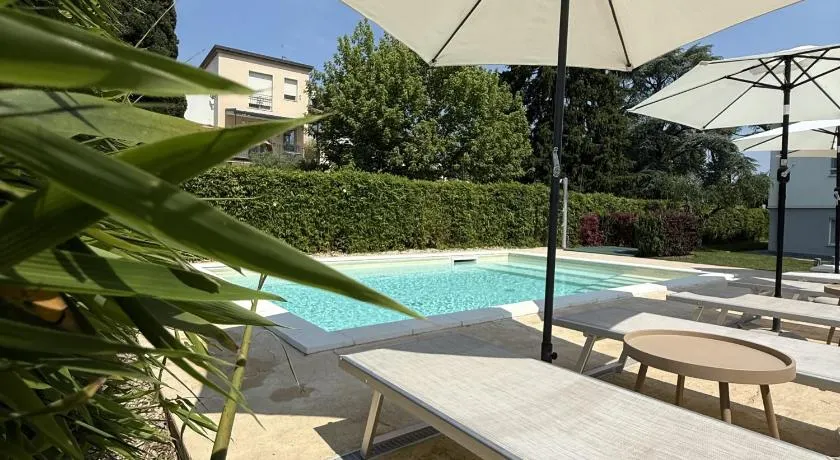 Mincio Relais Rooms & Pool - Image 1