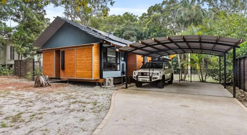43 Satinwood Drive Rainbow Shores - Image 1