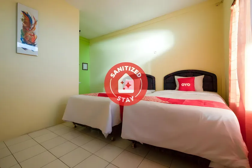 OYO 3206 Hotel Sido Langgeng - Image 1