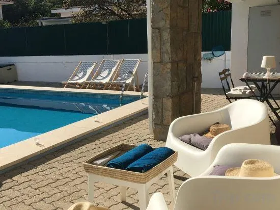 S. Pedro House - Apt. w/pool and garden 5 minutes from the beach - Image 1