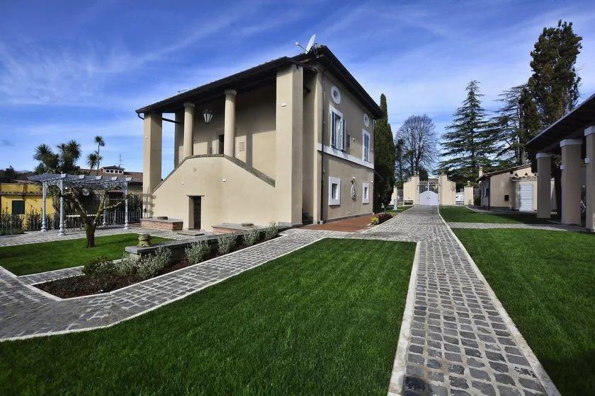 Corte Sospesa Guest House & Spa - Image 1