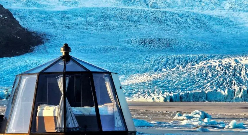 Fjallsárlón Glacier Lagoon Aurora Huts - Winter - Image 1