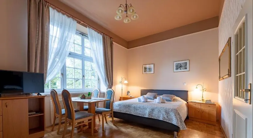 Apartments Vila Golf - Flucher Turizem - Image 1