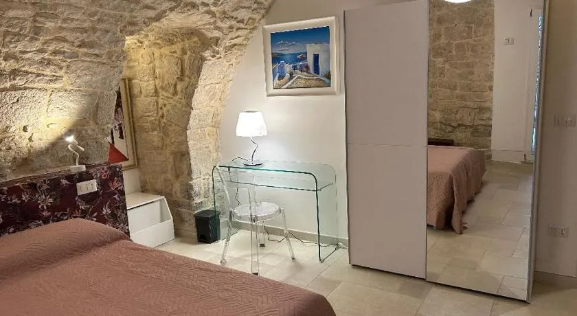 Suite Duomo Trani 6 - Image 1