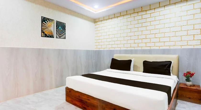 Super Hotel O Mall Road Gwalior Formerly Rama inn - Image 1