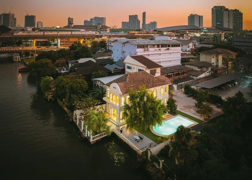 Arpo Pool Villa Riverside Bangkok - Image 1
