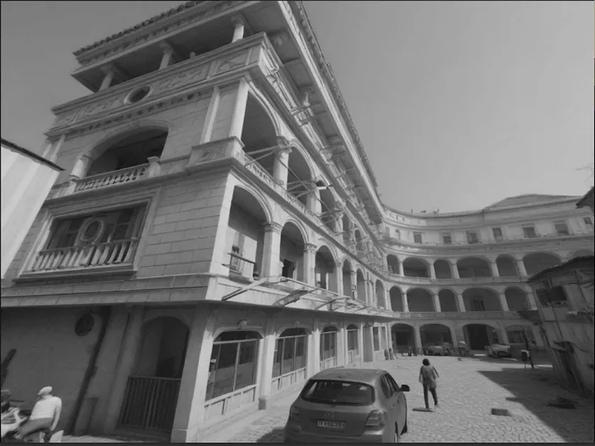 Fort Avenue - Image 1