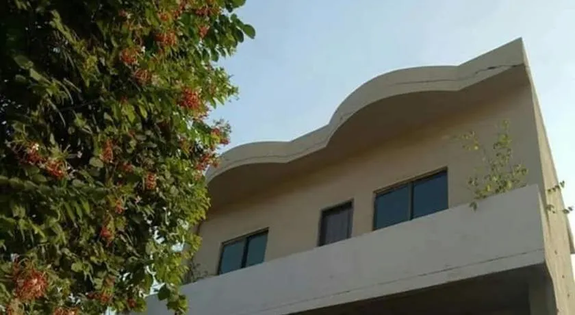 Family Guest House Lahore Near Airport - Image 1