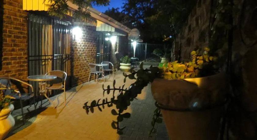 Coral Tree Guest Rooms - Image 1