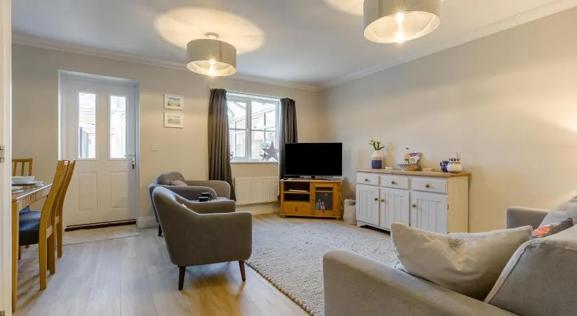 3 Bed in Cromer oc-81481 - Image 1