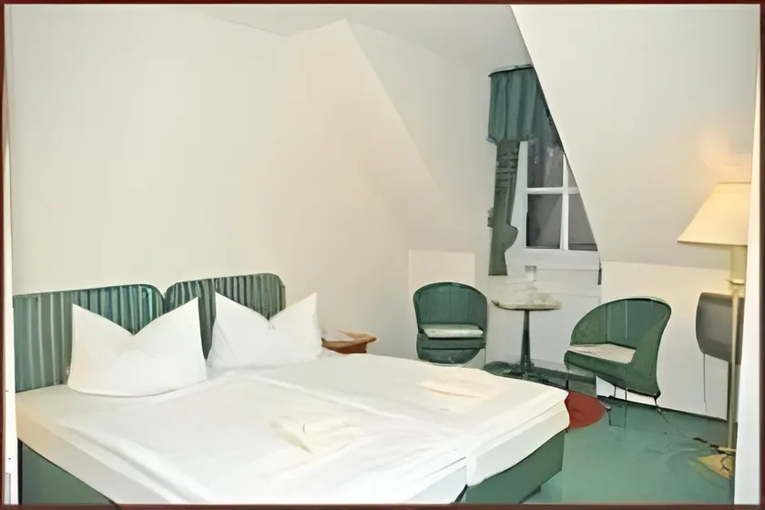 Hotel Prinz Albrecht - Image 1