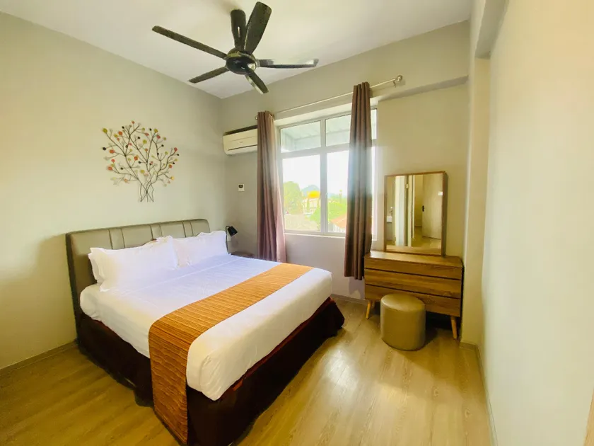 Seaview Apartment - Image 1