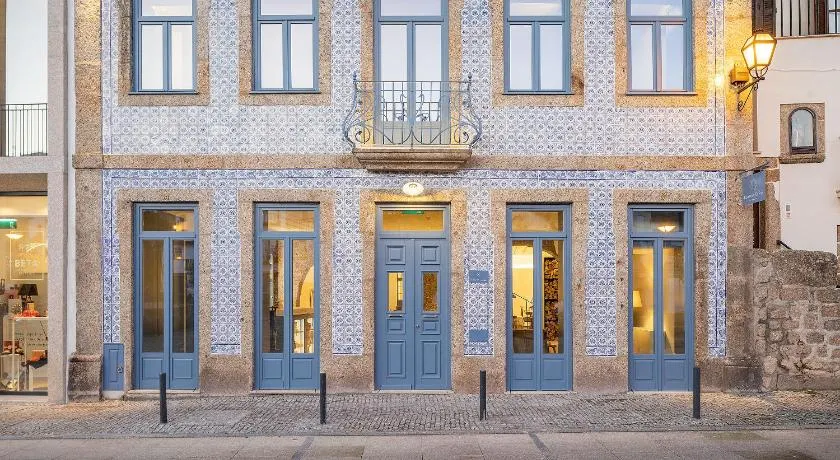 Loja Sr Costa by Casas com Estoria Boutique Houses - Image 1