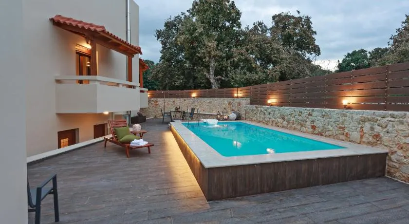 All Seasons Villas - Image 1