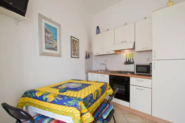 Case vacanze Mirko IMPERIA BORGO MARINA - Image 1