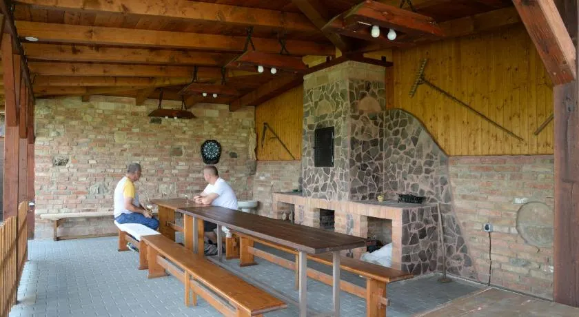 Ubytování u rybníka Bořetice - Image 1