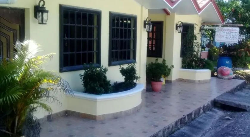 Hostal Bocas Tropical Paradise - Image 1