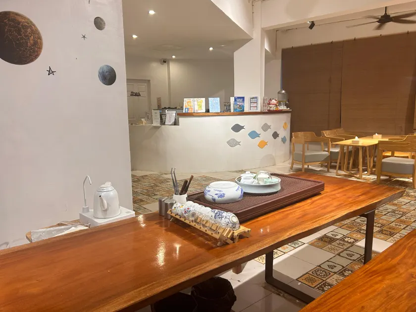 Fun Hotel - Image 1