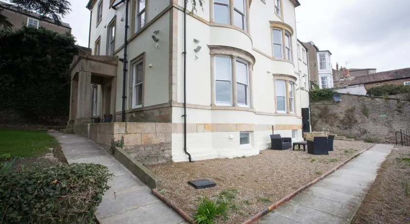 3 Frenchgate House - Image 1