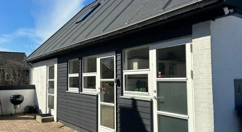 Guesthouse Villa Sønderklit - Image 1