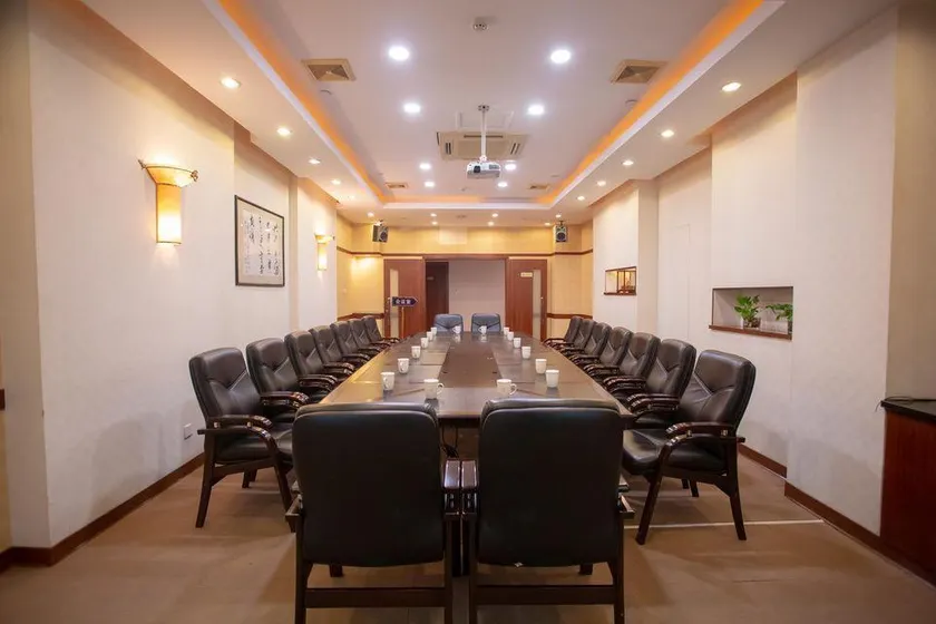 Longhai Liangyou Hot Spring Hotel - Image 1