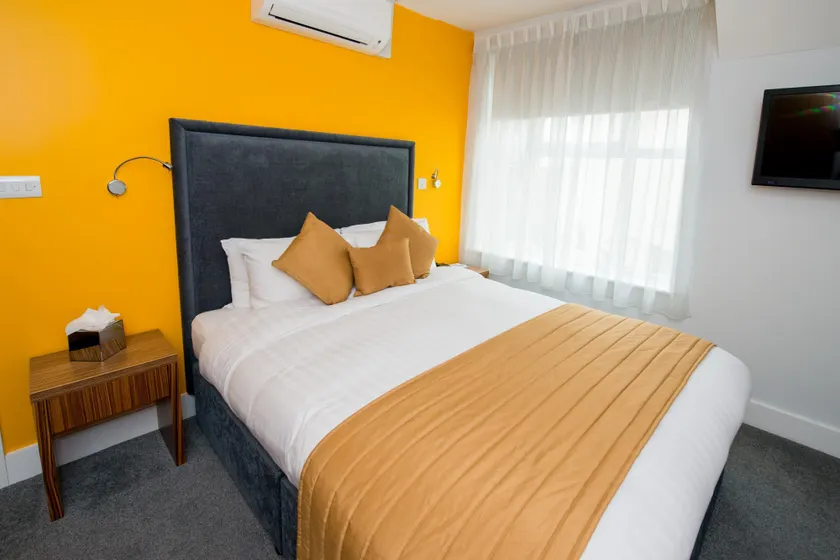 Stanwell Hotel By Mercure - Image 1