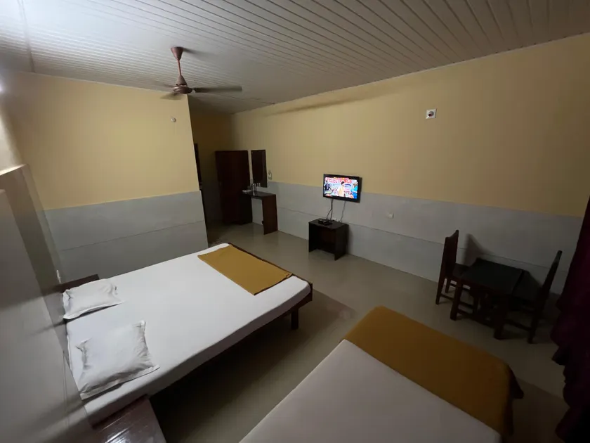 Hotel Royal Park - Image 1