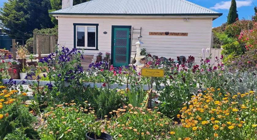 Heartland cottage - Image 1