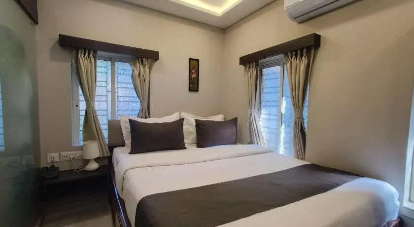 Hotel Rose Inn - Image 1