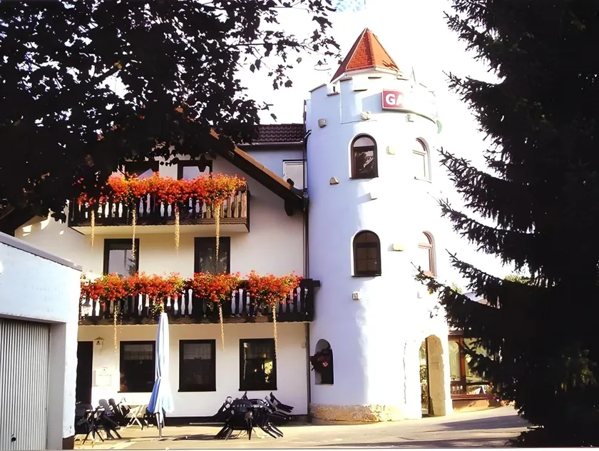 Hotel Gasthof Turm - Image 1