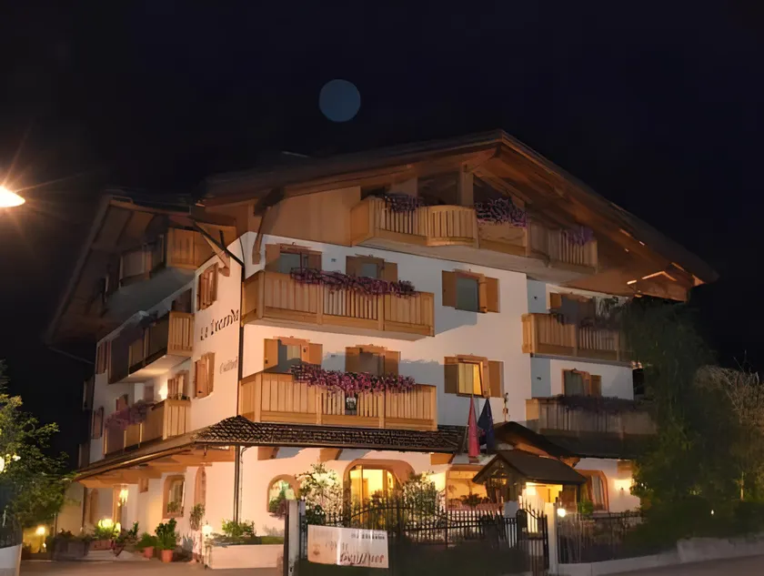 HOTEL La Locanda - Image 1