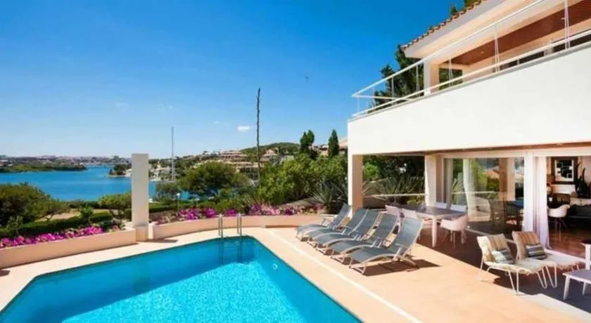 VILLA LANTANA - Luxus und Stil mit einzigartigem Blick auf den Hafen von Mahón - Image 1