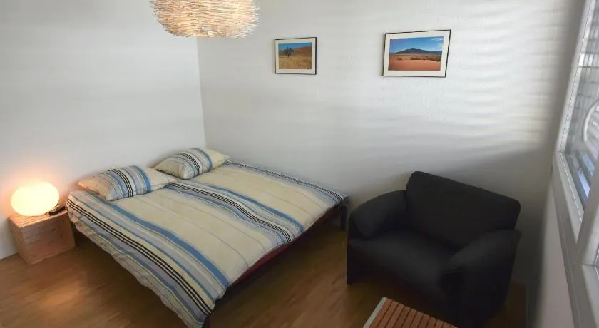 BnB 5430 - Image 1